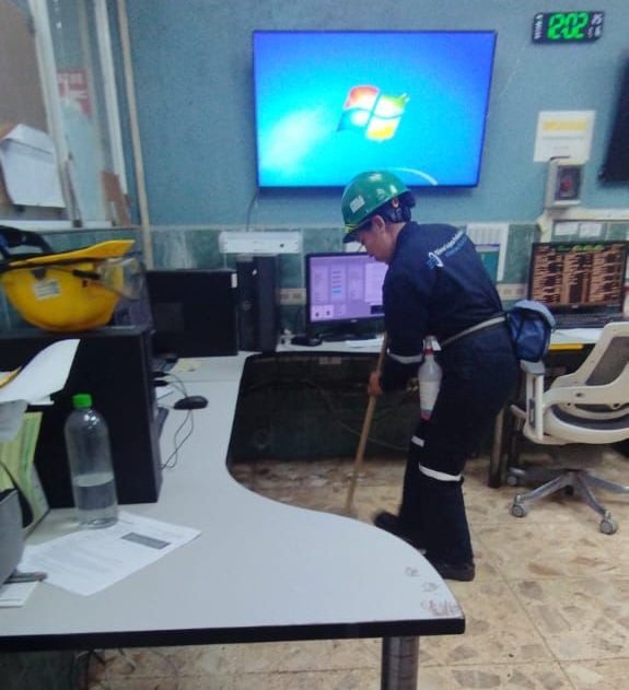 Limpieza a oficinas, oficinas de campo y campers