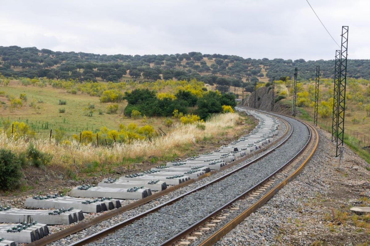 Varios Adif (Administrador de Infraestructuras Ferroviarias) Page
